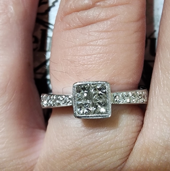 Princess cut Dimond engagement ring - Picture 1 of 14